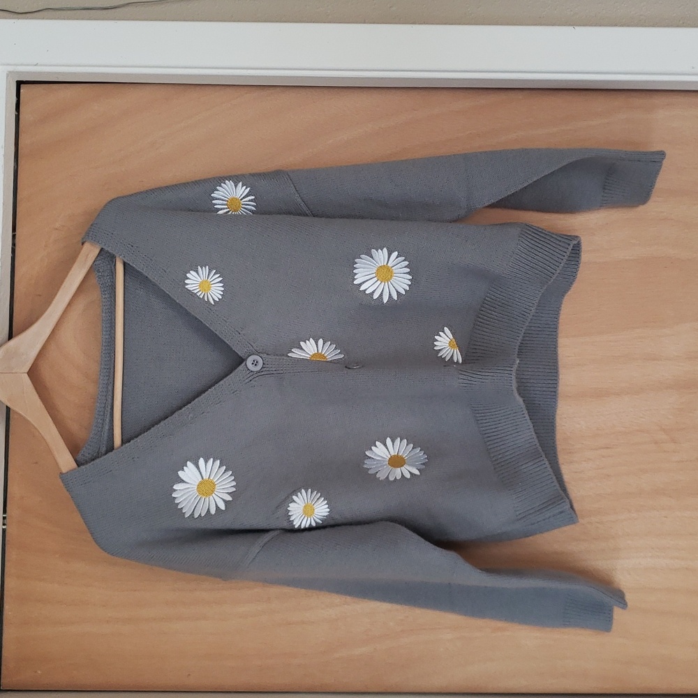 Grey daisy button up cardigan